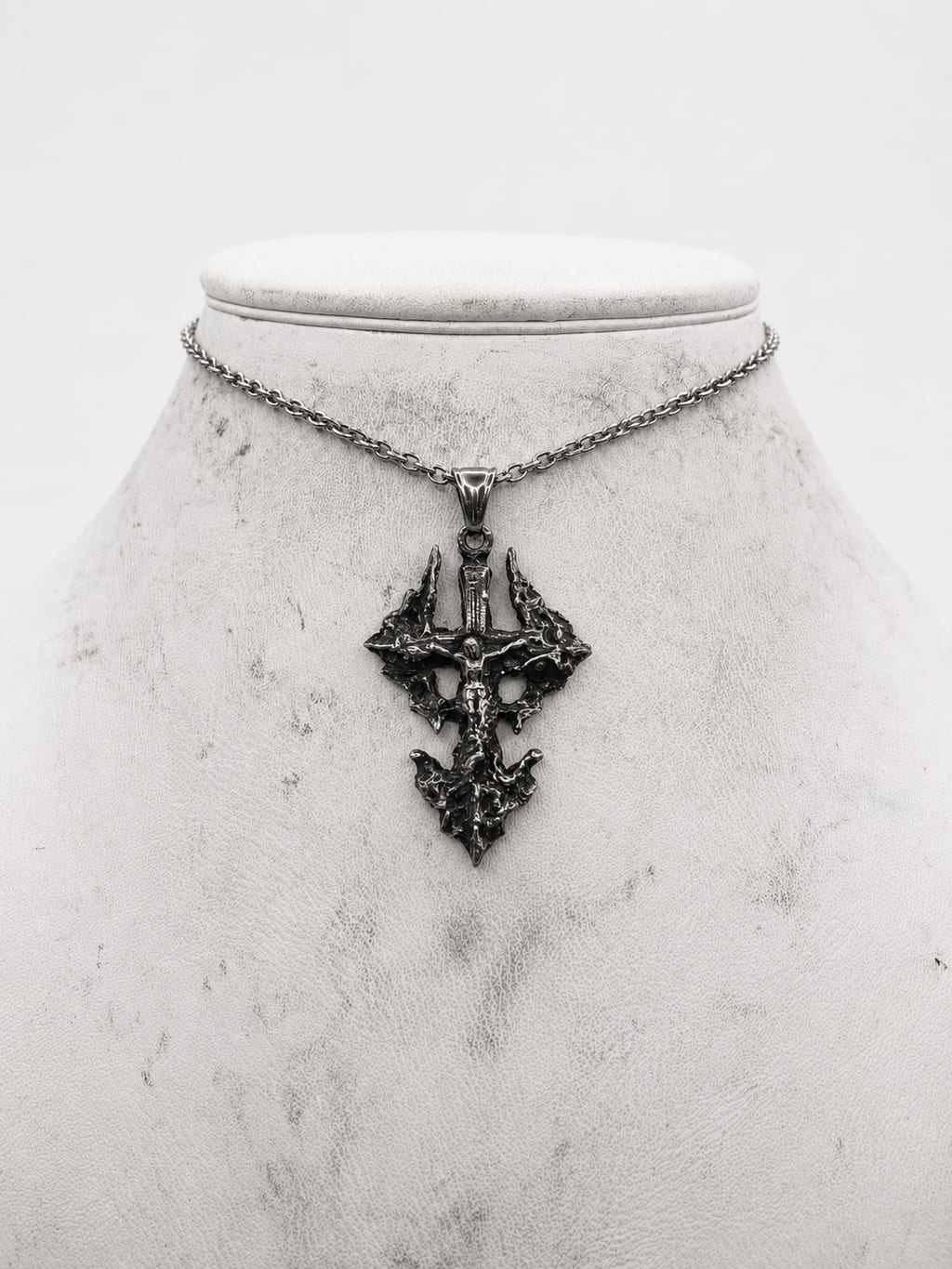 CROSS 1 XVI — photo 1
